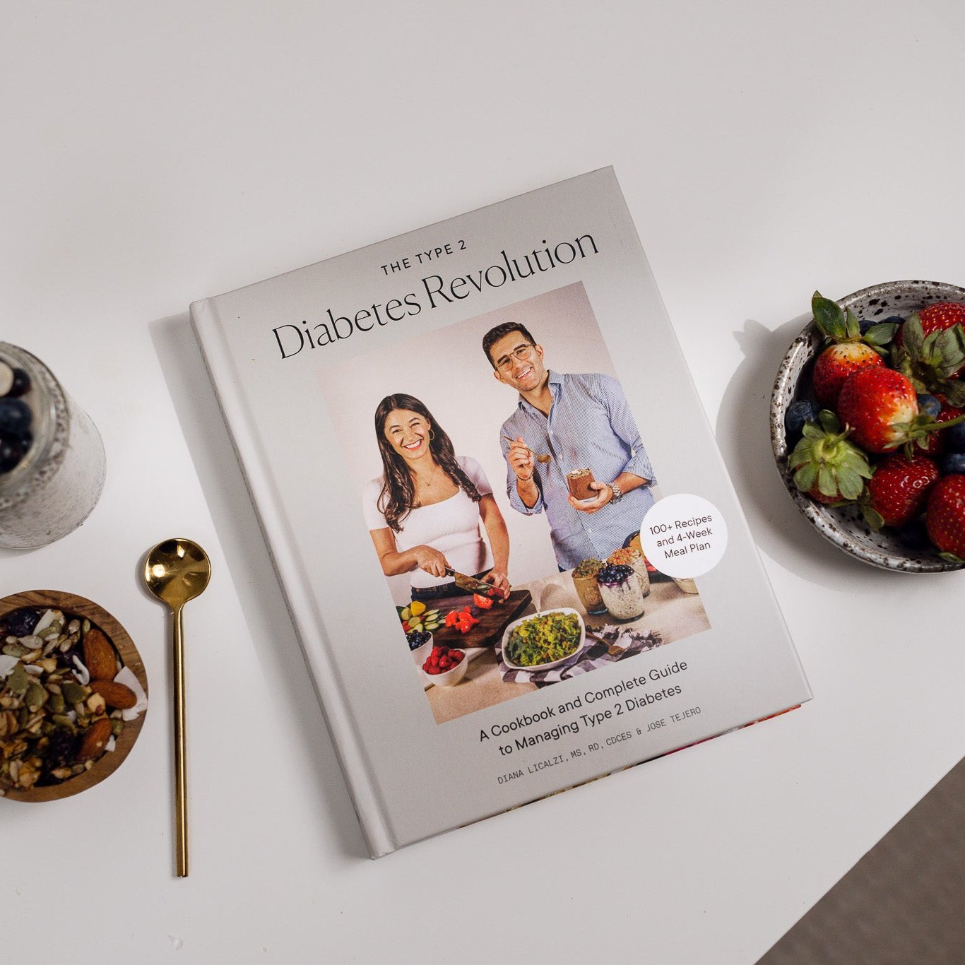 The Type 2 Diabetes Revolution (Spanish Edition) by Diana Licalzi, RD, CDCES and Jose Tejero